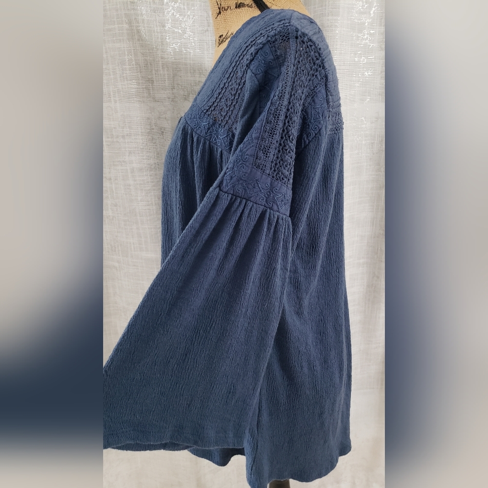 WOMENS PLUS TOP - Picture 3 of 7
